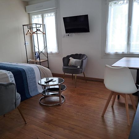 24H Course/Moto/ Oasis / Antares Appartement Le Mans Buitenkant foto