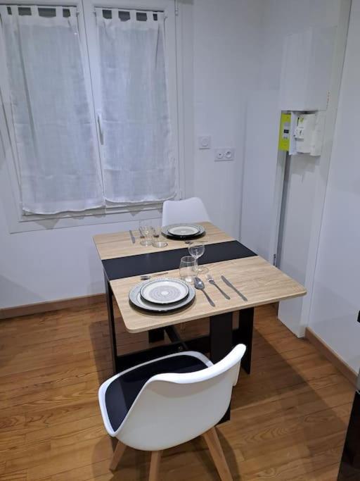 24H Course/Moto/ Oasis / Antares Appartement Le Mans Buitenkant foto